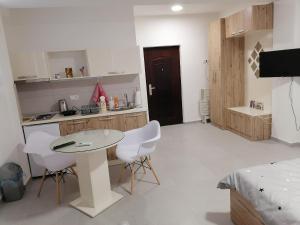 Imagine din galeria proprietății Apartments Prima în Ohrid +15 fotografii