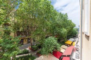 Vonkajšia záhrada v ubytovaní Music Academy Suite Café Vian Apartman Kft