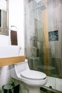 Koupelna v ubytování Maui Hostels Playa del Carmen