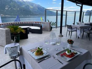 Imagen de la galería de Hotel Capo Reamol, en Limone sul Garda