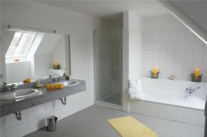 Uma casa de banho em Ostsee Ferienhäuser