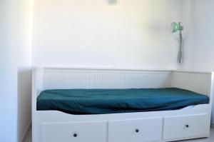 Posteľ alebo postele v izbe v ubytovaní Apartamento con piscina y parking