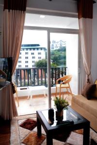 Μια τηλεόραση ή/και κέντρο ψυχαγωγίας στο The Grand Royal Luxury Apartment