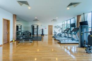Spordikeskus ja/või sportimisvõimalused majutusasutuses Ramada Foshan Nanhai
