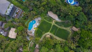 Bazén v ubytování Plataran Ubud Hotel & Spa - CHSE Certified nebo v jeho okolí