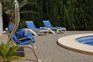 Bazén v ubytování Villa Tres Palmeras en Alfaz del Pi , Albir, Benidorm nebo v jeho okolí