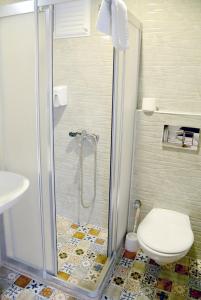 Koupelna v ubytování Gumbet Hotel
