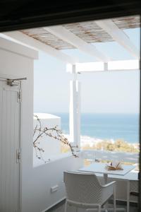 Gallery image of Mon Signor in Kamari