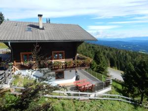 Příroda nedaleko apartmánu + 13 fotografií