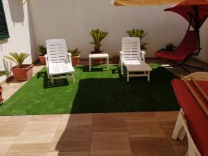 A seating area at Villa Loriand