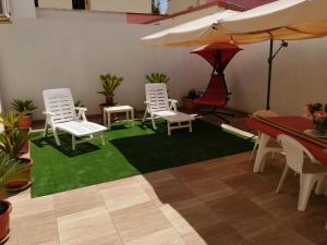 A seating area at Villa Loriand