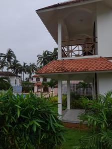 Сад в Nanu Beach Resort & Spa