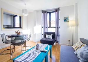 Gallery image of Apartamentos Naitly Madrid Cuatro Torres in Madrid