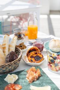 Gallery image of EMCASA Boutique Guesthouse in Lourinhã +59 photos