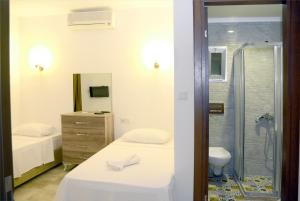Koupelna v ubytování Gumbet Hotel