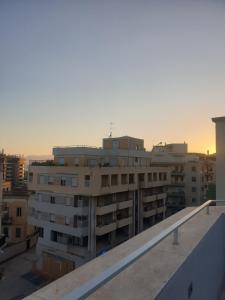 Východ nebo západ slunce při pohledu z apartmánu nebo okolí