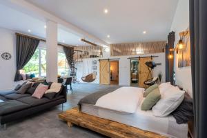 Posteľ alebo postele v izbe v ubytovaní Staymoovers - Secret Loft w pobliżu Krakowa