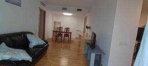 Fotografia z galérie ubytovania Apartamento en primera línea de mar con piscina v destinácii Cubelles