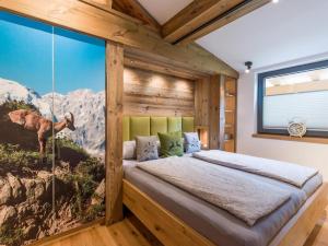 A bed or beds in a room at Bauernhof Unterstegen