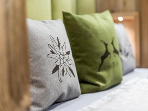 A bed or beds in a room at Bauernhof Unterstegen