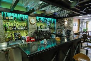 A rea de bar ou lounge em Hospedaria Robalo