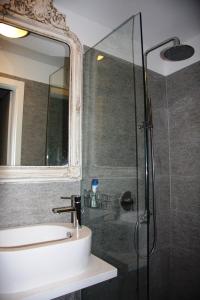 Kylpyhuone majoituspaikassa Apartment Bastion