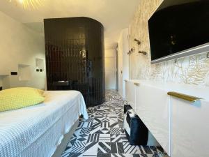 Apartment Estudio Pueblo Andaluz Planb4all, Marbella, Spain ...