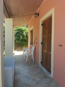 Patio nebo venkovní prostory v ubytování THEOS Apartments