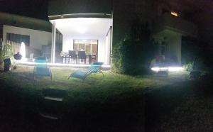 Giardino di T2 classé 4 étoiles avec jardin, piscine, vue mer à Saint-Gilles-les-Bains