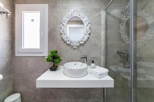 Kúpeľňa v ubytovaní Apartamentos “Mar de Coral” Aguadulce + 37 fotografií