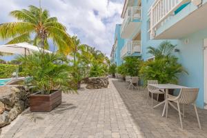 En balkong eller terrass på Dolphin Suites & Wellness Curacao