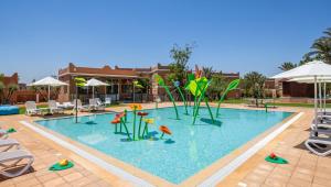 Bazén v ubytování Sol Oasis Marrakech - All Inclusive nebo v jeho okolí