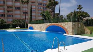 Bazén v ubytovaní Apartamento ValentinaBeach alebo v jeho blízkosti