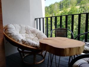 Balkón alebo terasa v ubytovaní Apartament SPOKOLOKO Wiślańska Złoty B1