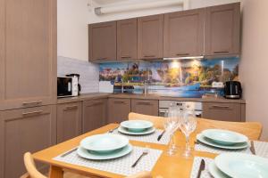 Kuchyň nebo kuchyňský kout v ubytování Cozy Foorum Apartment - Tallinn City Centre