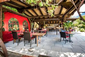 Rêves Gourmands, Hôtellerie & Gastronomie餐厅或其他用餐的地方