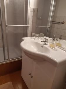 Koupelna v ubytování Ferienwohnung Weiß + 7 fotografií