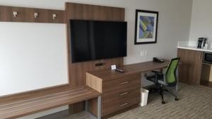 Fotografie z fotogalerie ubytování Holiday Inn Express & Suites - Lake Forest by IHG v destinaci Lake Forest