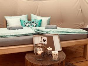 Postel nebo postele na pokoji v ubytování Glamping Nad Meandry