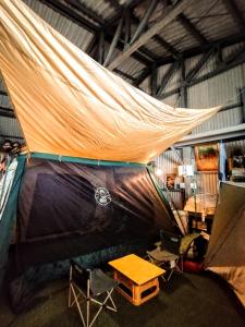 Fotografie z fotogalerie ubytování 静かに過ごす室内テント Staying quietly indoor tent v destinaci Takashima