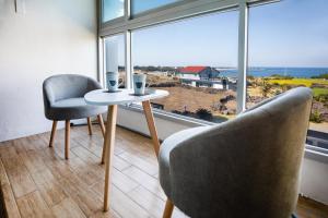 Nespecifikovaný výhled na moře nebo výhled na moře při pohledu z hotelu