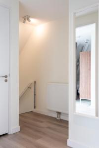 Een badkamer bij Appartement Waterrijck Sneekermeer, Sneek - Offingawier