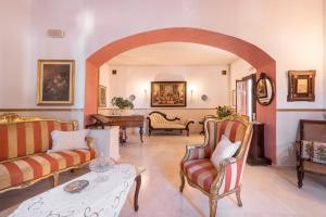 Gallery image of Archontiko Petrettini Boutique Hotel in Corfu Town
