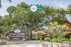 Vonkajšia záhrada v ubytovaní PP Erawan Palms Resort