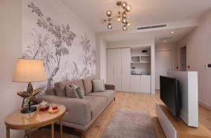 A seating area at The Pearl Suites