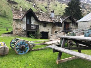 Foto da galeria de Astro alpino House em Passo del Tonale