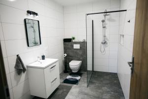 Kúpeľňa v ubytovaní Apartamenty Perła Orawy