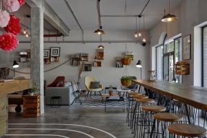 Posezení v ubytování Kröger by Underdog Hotels