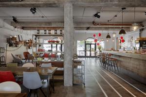 Restaurace v ubytování Kröger by Underdog Hotels