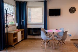 Zdjęcie z galerii obiektu Domki Letniskowe Solaris w mieście Białogóra